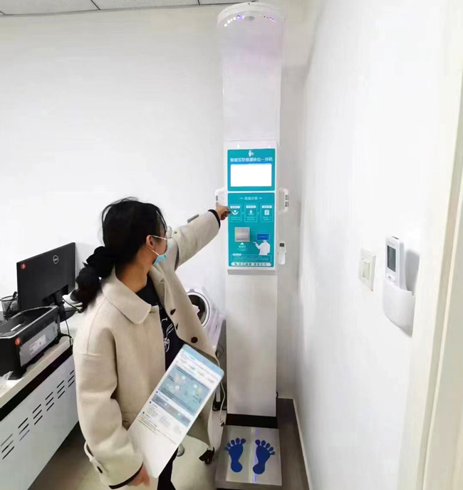 河南省人民醫院SH-10XD智能互聯(lián)健康自助體檢一體機案例
